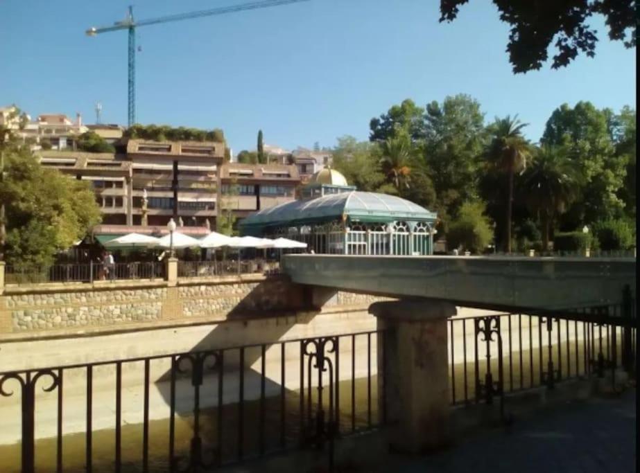 Hogar Del Lirio Apartment Granada Exterior photo