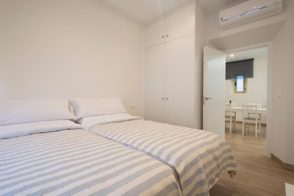 Hogar Del Lirio Apartment Granada Exterior photo