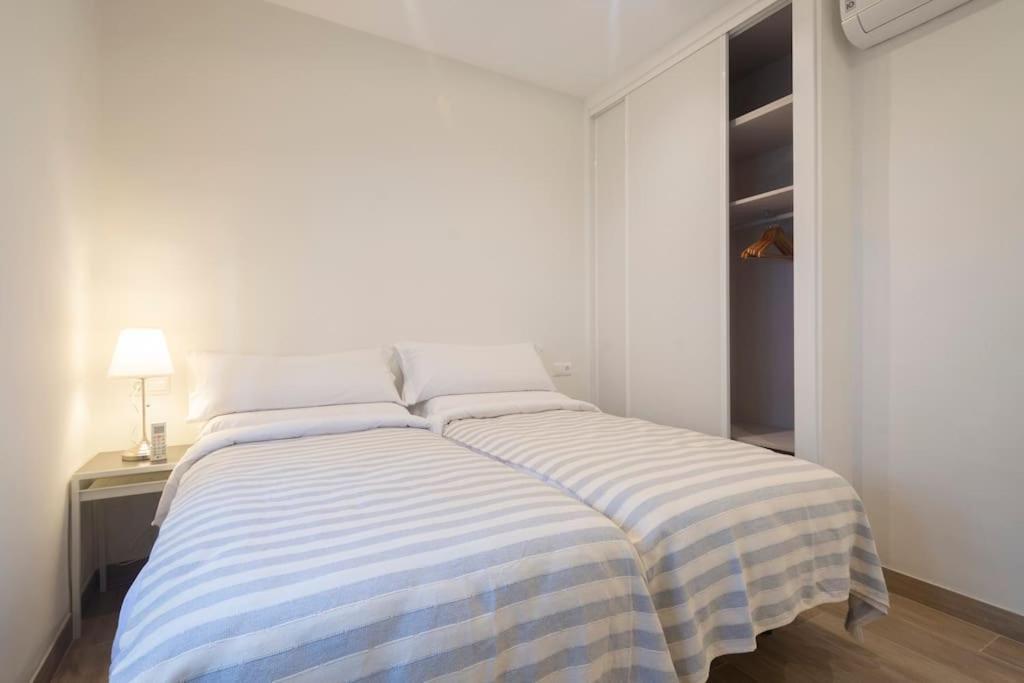 Hogar Del Lirio Apartment Granada Exterior photo